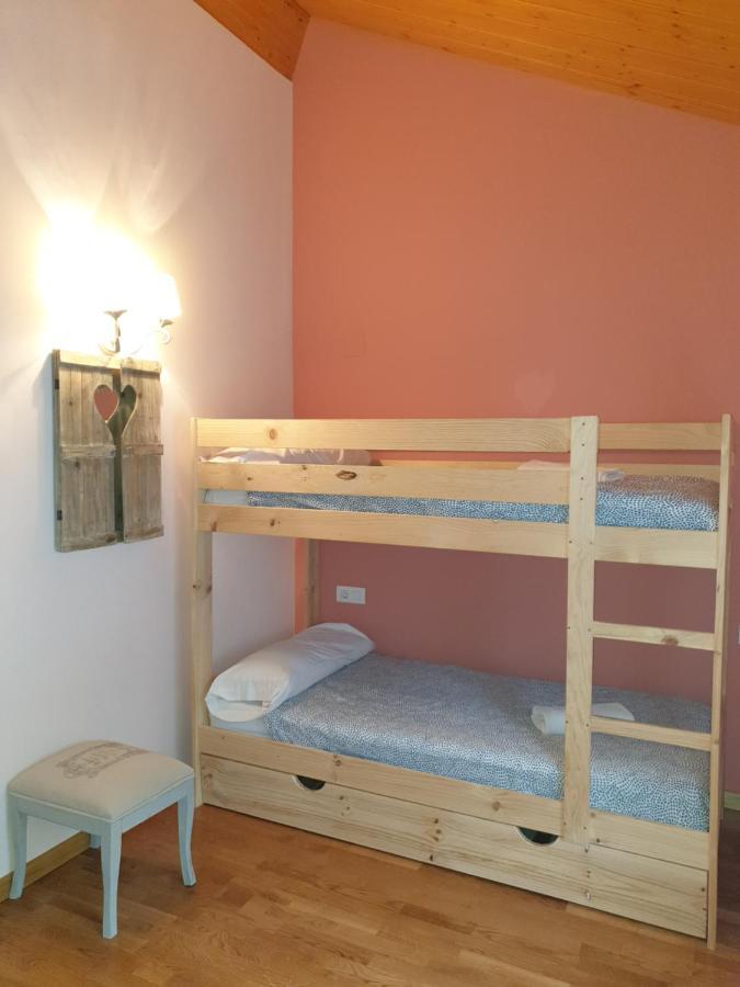 Pico Almanzor Villa Villanúa Екстериор снимка
